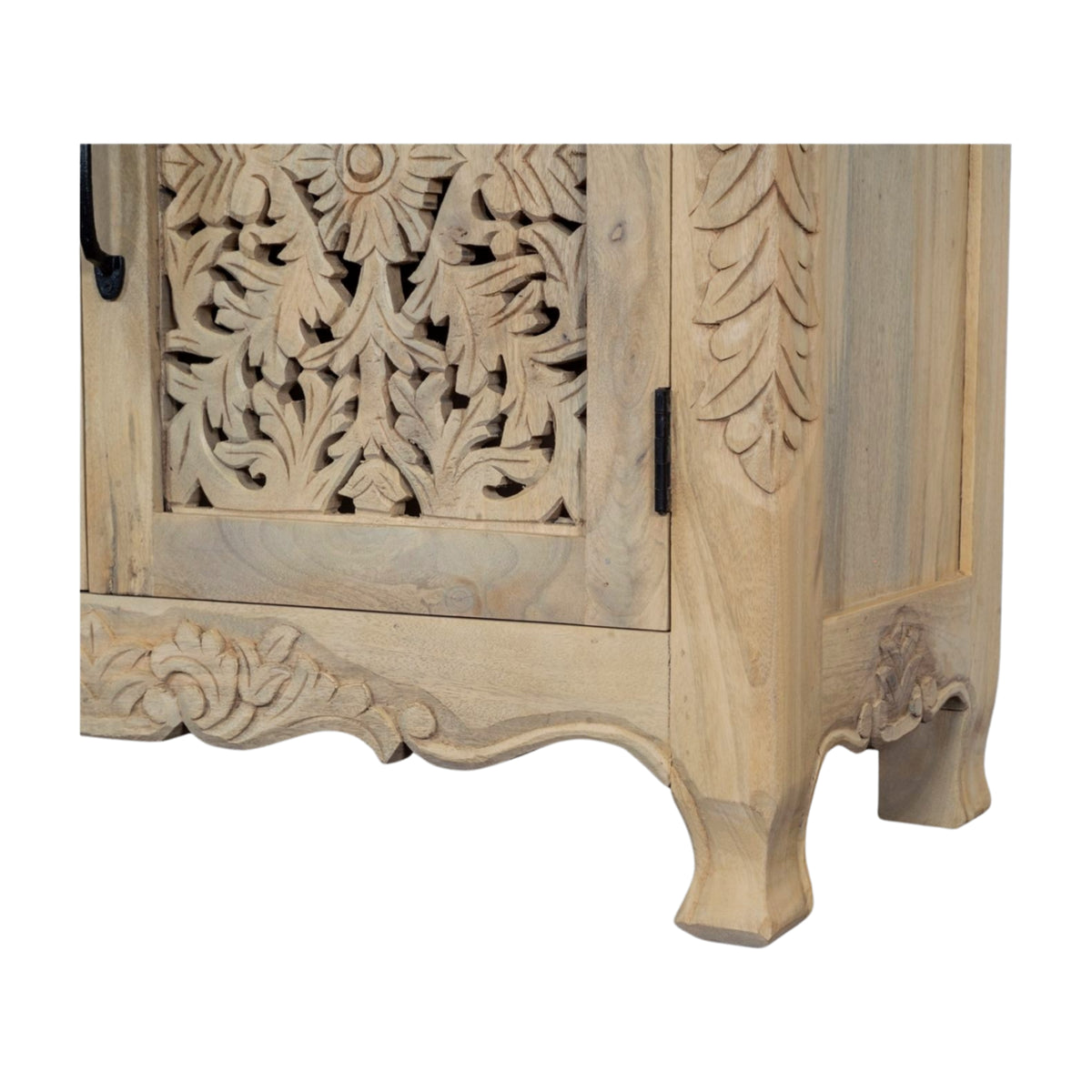 Maadze 4 Door Carved Sideboard Buffet