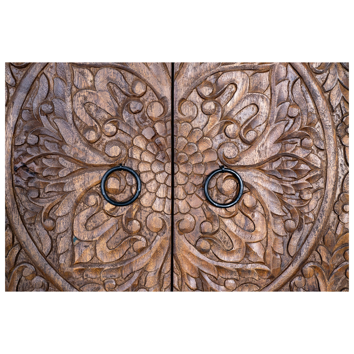 Maadze Rustic Obelisk