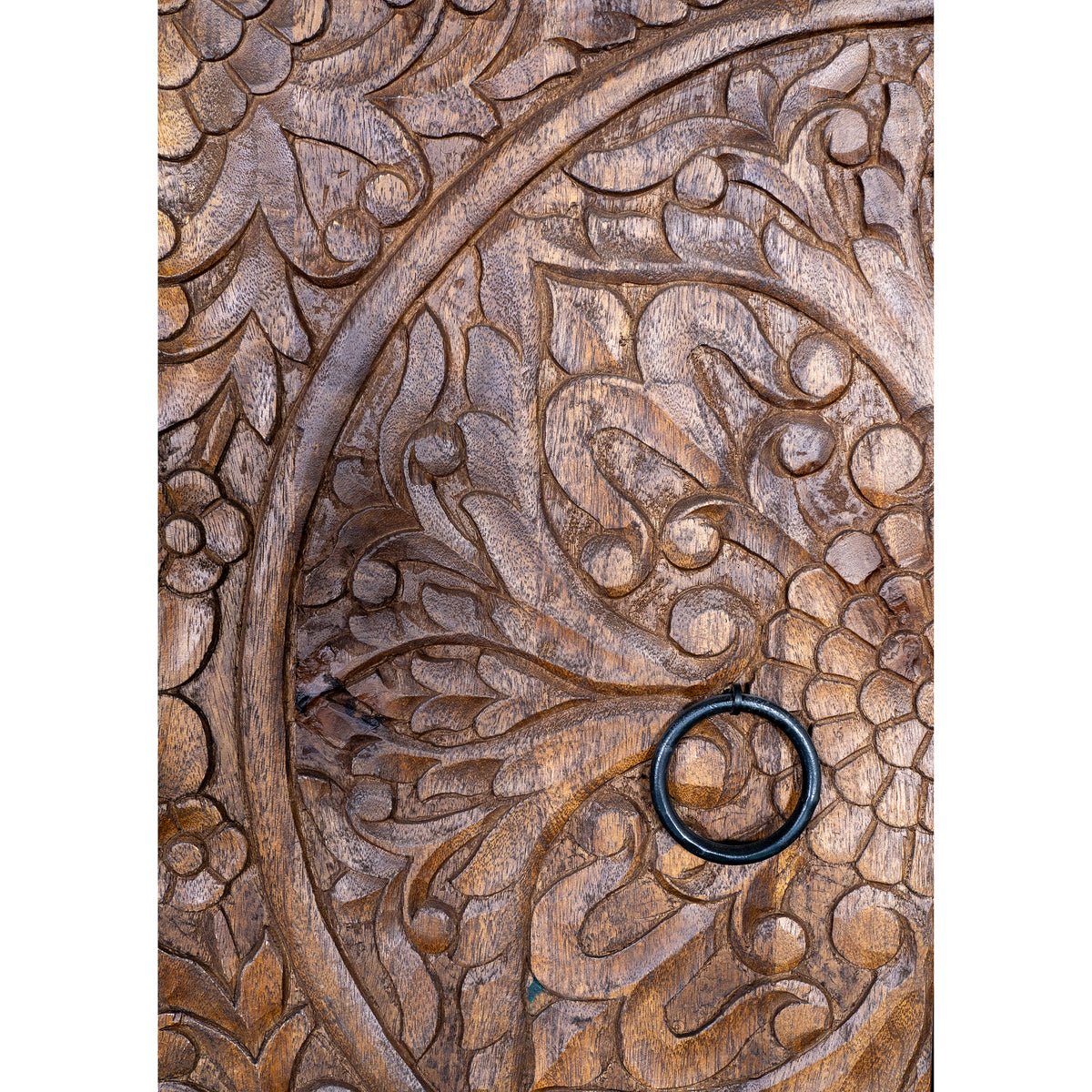 Maadze Rustic Obelisk